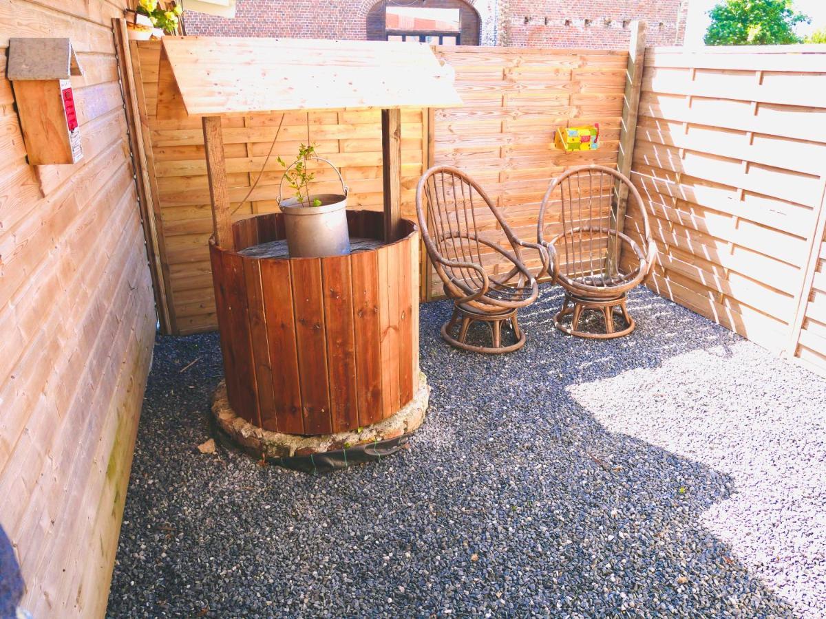 La Cabane Du Chasseur Flines-Les-Mortagne エクステリア 写真